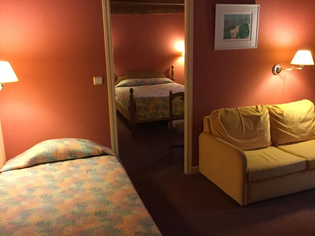 La Fleur de Lys Hotel Cormatin Eksteriør billede