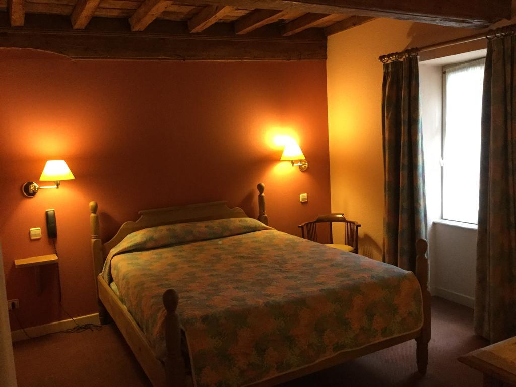 La Fleur de Lys Hotel Cormatin Eksteriør billede