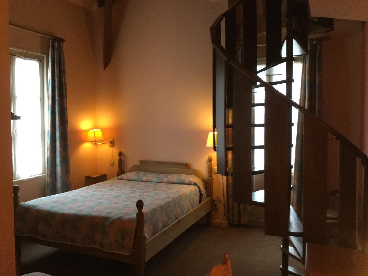La Fleur de Lys Hotel Cormatin Eksteriør billede