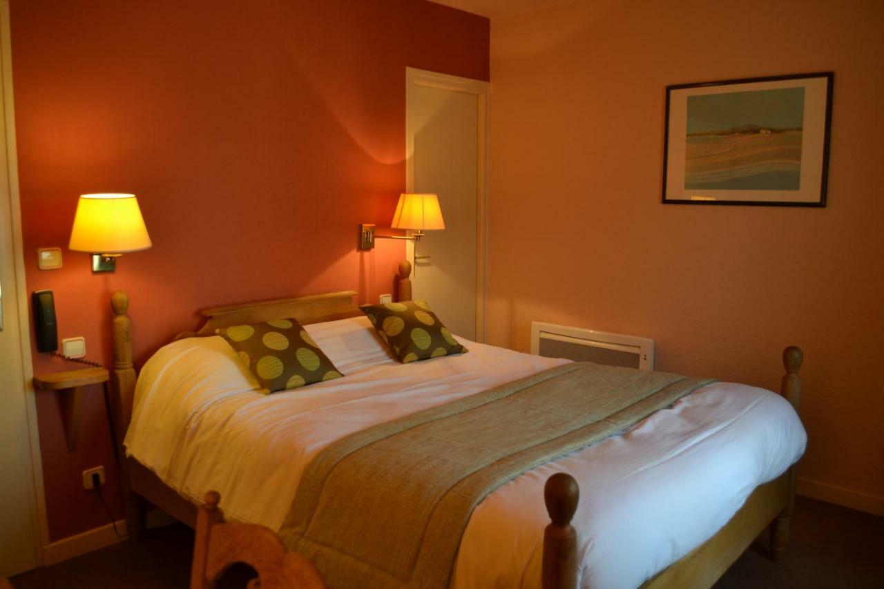 La Fleur de Lys Hotel Cormatin Eksteriør billede